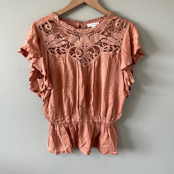 Coco + Jaimeson Short Sleeve Ruffle Flowy Peachy Orange/Pink Blouse Large - Picture 2 of 12